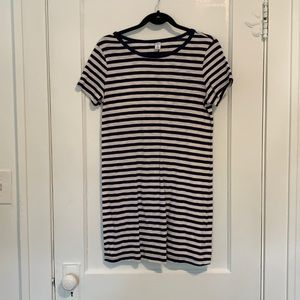 Navy stripped t shirt dress